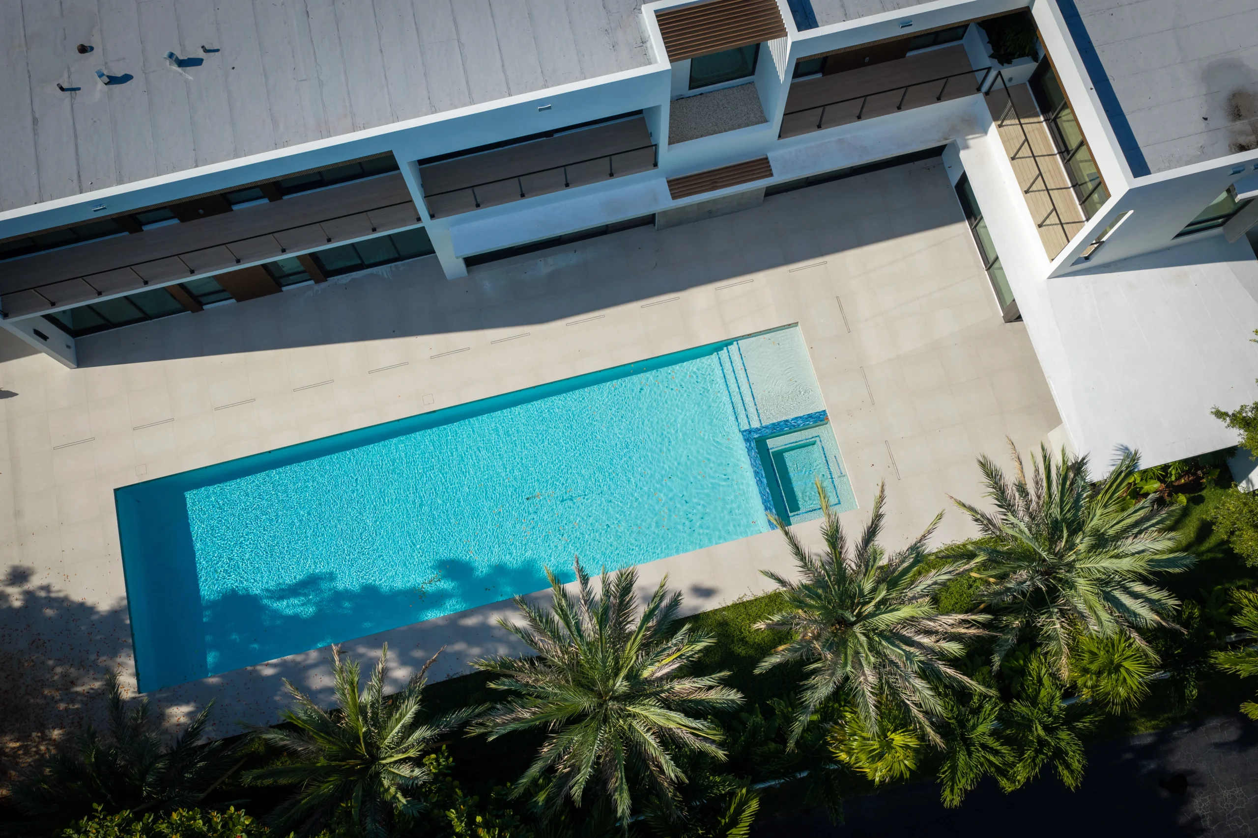 6200 RESIDENCE - PINECREST